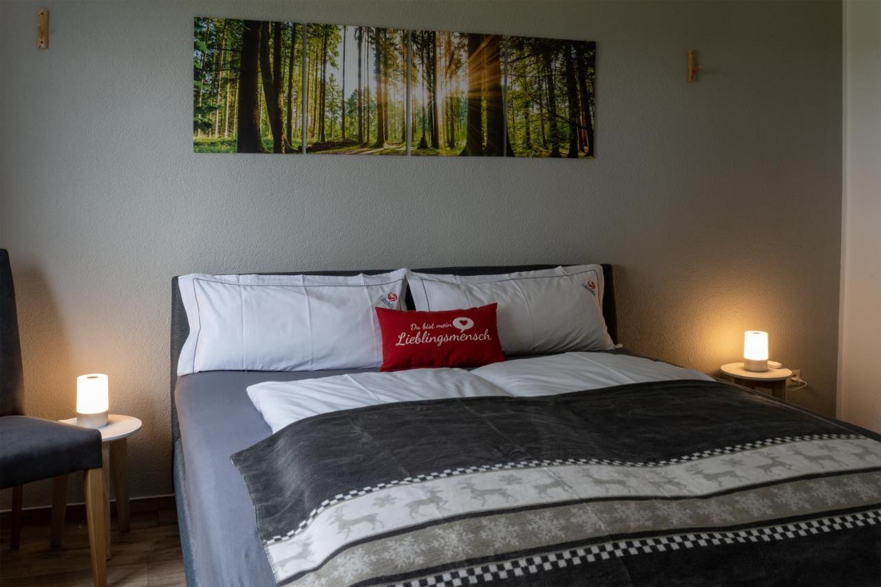Ferienwohnung Fuchsbau Im Eg Des Ferienhauses Falkenhoehe Oberweißbach Exterior foto